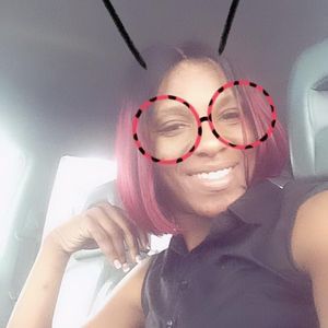 Meet your Posher, Felicia